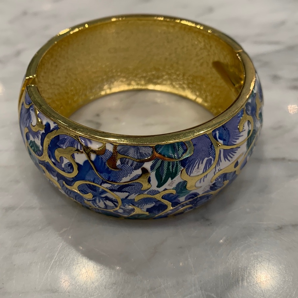 Bangle bracelet large white enamel gold throughout blue and green color floral